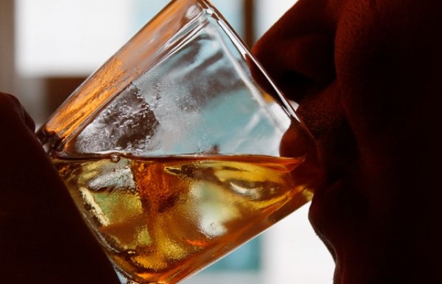 Metade dos brasileiros diz ter diminuído consumo de álcool no último ano, diz Datafolha