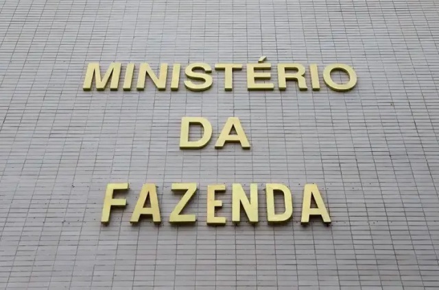 Governo registra déficit primário de R$ 73,8 bilhões, pior resultado das contas públicas para um mês de março, desde 1997